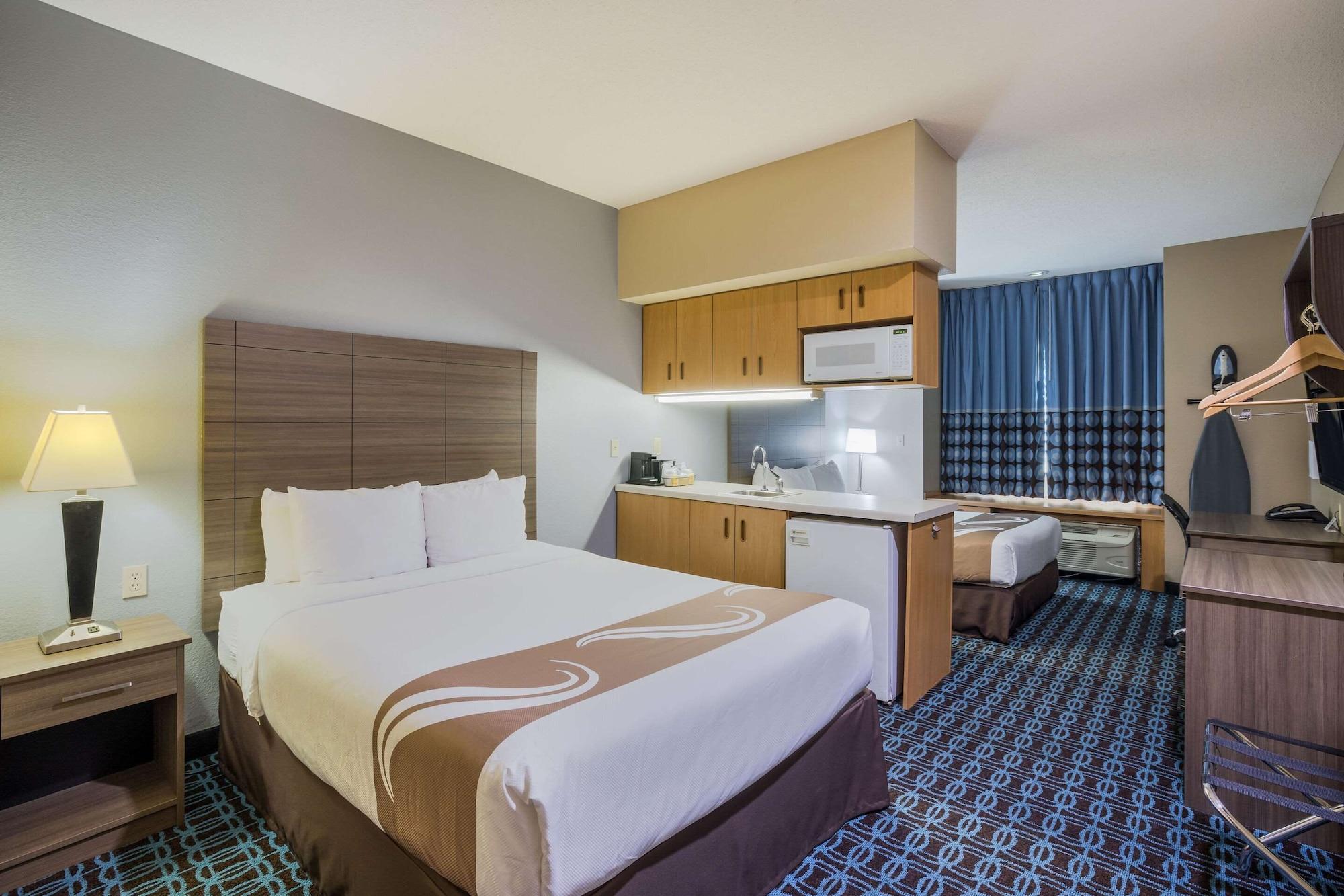 Sonesta Essential Hotel Blue Springs Buitenkant foto
